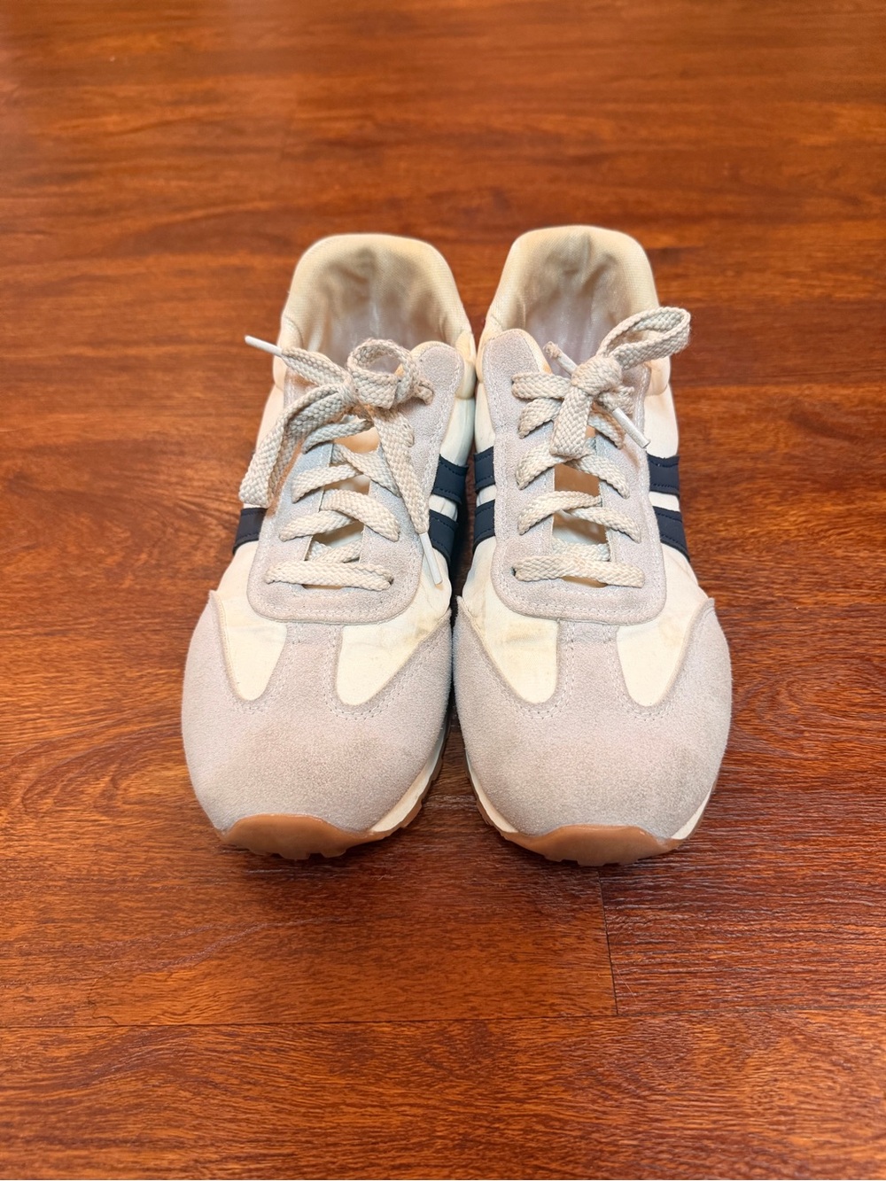 Casual Beige Retro Sneakers with Navy Stripes
